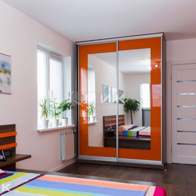 шкаф-купе-с-оранжевым-декором-105 шкаф-купе-с-оранжевым-декором-105