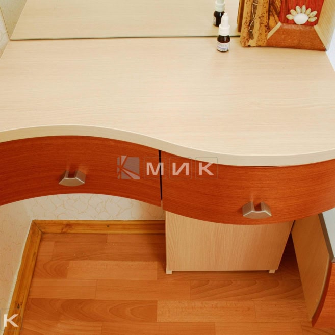 шпонированный-туалетный-столик--в-спальню-128 шпонированный-туалетный-столик--в-спальню-128