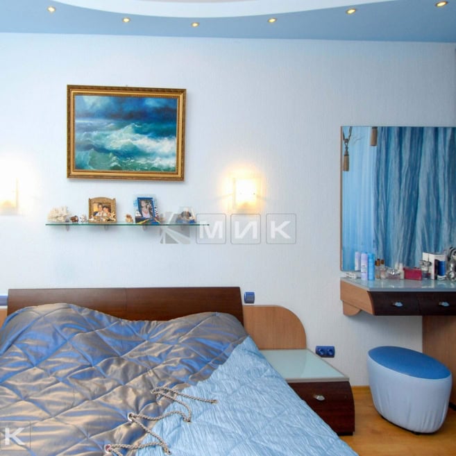 кровать-для-спальни-в-голубых-тонах-148 кровать-для-спальни-в-голубых-тонах-148