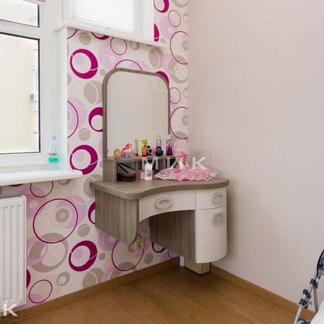 туалетный-столик-в-детскую-102 туалетный-столик-в-детскую-102