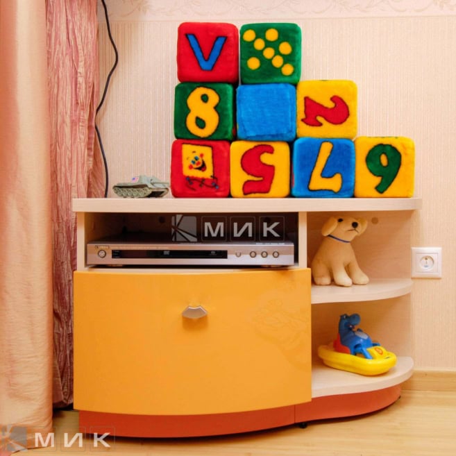 желтая-тумба-в-детскую-128 желтая-тумба-в-детскую-128