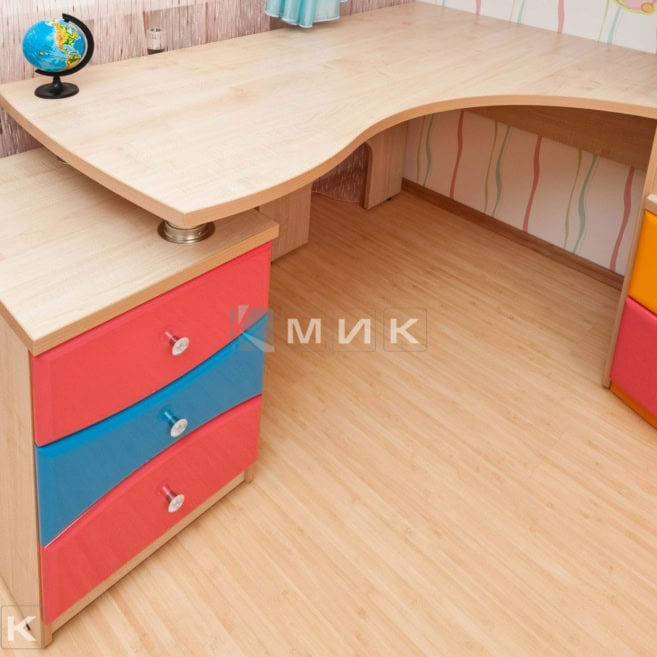 стол-в-детскую-комнату-242 стол-в-детскую-комнату-242