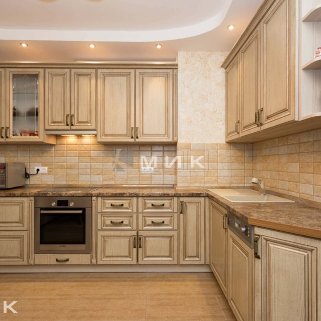 классическая-кухня-из-дерева-бежевого-цвета-3038 классическая-кухня-из-дерева-бежевого-цвета-3038