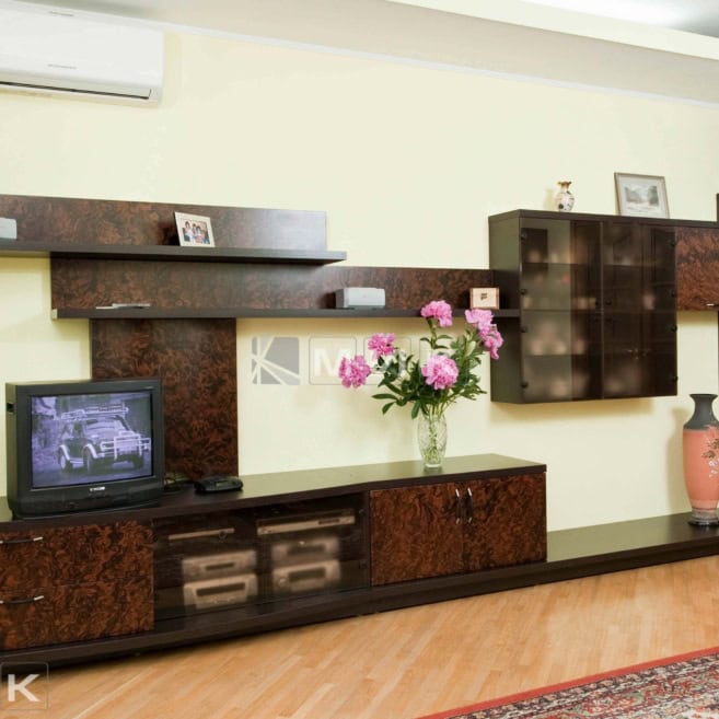 стенка-корень-вяза-51