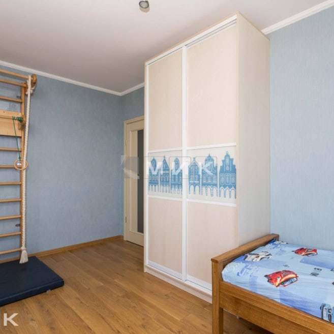 шкаф-купе-белый-в-детскую-139 шкаф-купе-белый-в-детскую-139