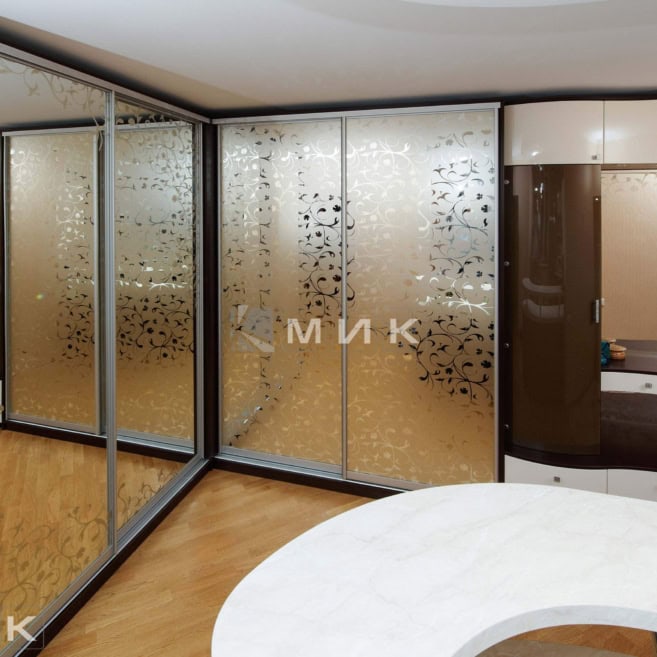 угловой-шкаф-купе-на-фото-164 угловой-шкаф-купе-на-фото-164