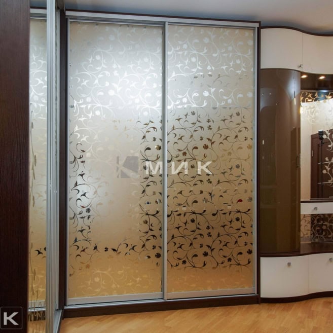 изогнутый-шкаф-купе-на-фото-168 изогнутый-шкаф-купе-на-фото-168