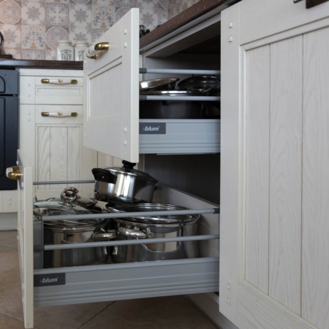 Кухня-классика-Tandem-box-Blum-с реленгом-(натуральное-дерево)--1030 Кухня-классика-Tandem-box-Blum-с реленгом-(натуральное-дерево)--1030