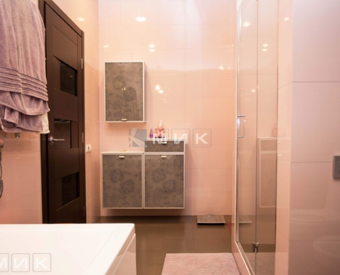 Мебель-в-розовую-ванную-комнату-(Белогородка)-1002