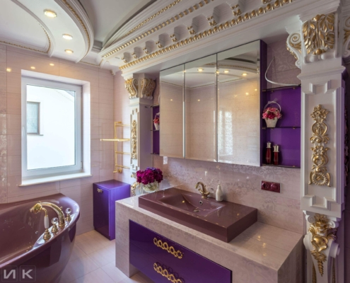 Фиолетовая-ванная-комната-в-царском-стиле-1001