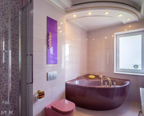Фиолетовая-ванная-комната-в-царском-стиле-1007