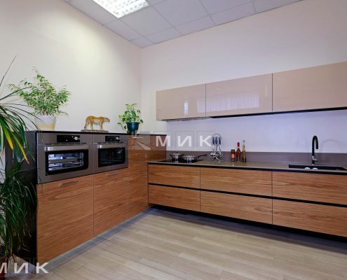 kuhnya-bez-ruchek-foto-1 kuhnya-bez-ruchek-foto-1