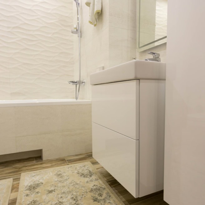 Белая-мебель-в-ванную-комнату-из-крашенного-МДФ-1005 Белая-мебель-в-ванную-комнату-из-крашенного-МДФ-1005