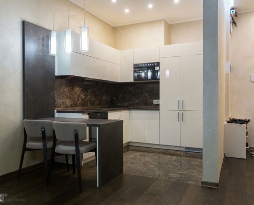 Красивая-кухня-в-теплых-тонах