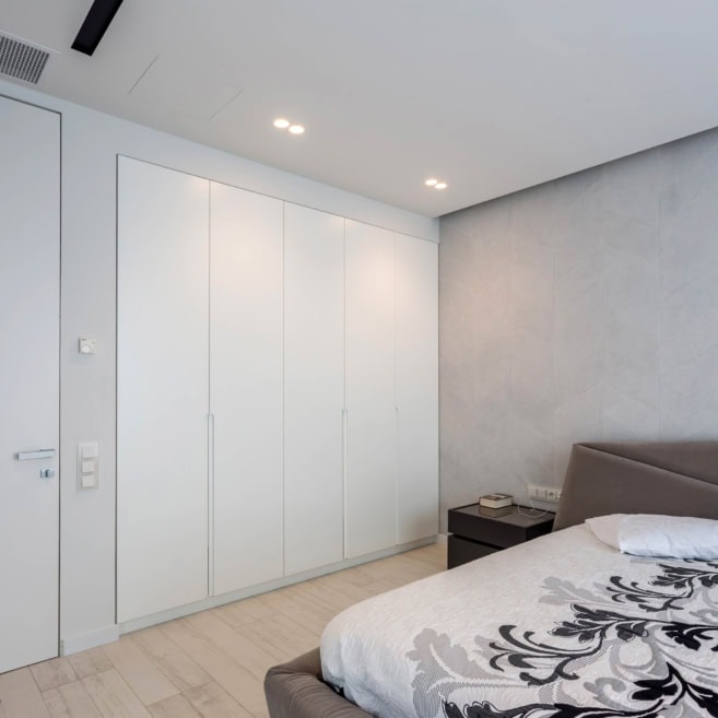 Распашной-шкаф в большую спальню Распашной-шкаф в большую спальню