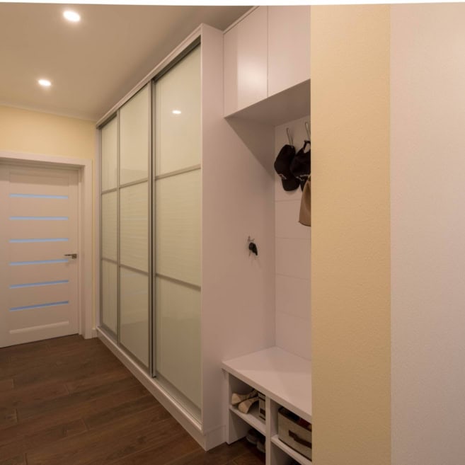 Трехдверный-шкаф-купе-в-коридор-1000 Трехдверный-шкаф-купе-в-коридор-1000