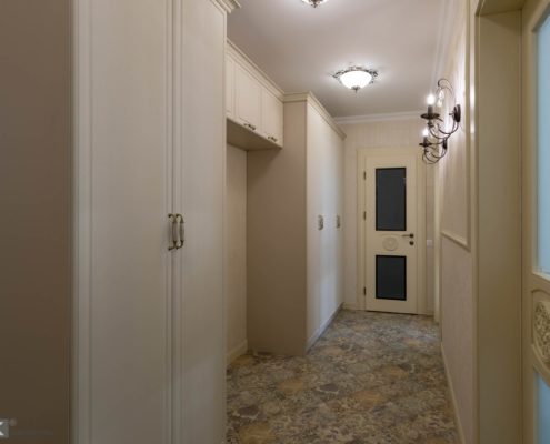 Распашные шкафы в коридор с пленочными МДФ фасадами Распашные шкафы в коридор с пленочными МДФ фасадами