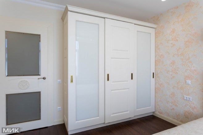 Шкаф-с-раздвижными-фрезерованными МДФ-фасадами-1001 Шкаф-с-раздвижными-фрезерованными МДФ-фасадами-1001