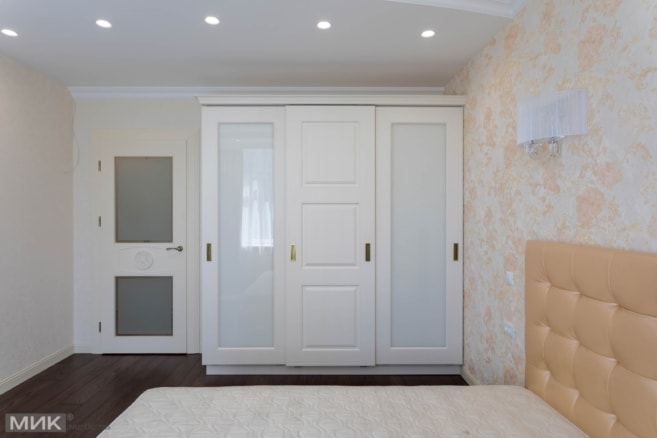 Шкаф-купе-с-раздвижными-МДФ-фасадами-1002 Шкаф-купе-с-раздвижными-МДФ-фасадами-1002