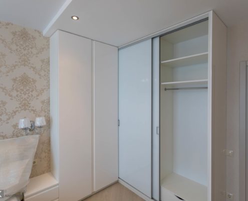 Угловой шкаф купе Угловой шкаф купе