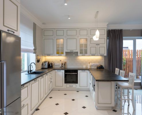 п-образная-Кухня-с-барной-стойкой