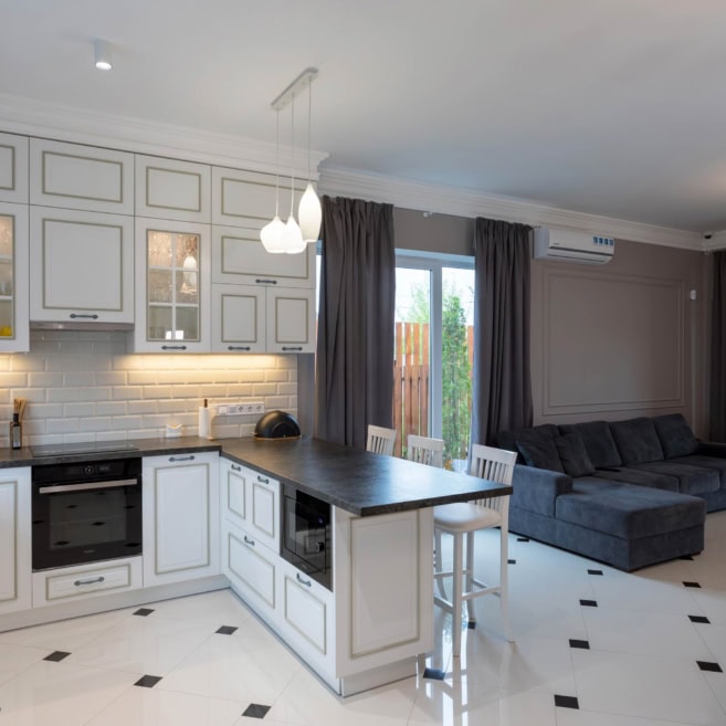 Барная стойка в класической кухне