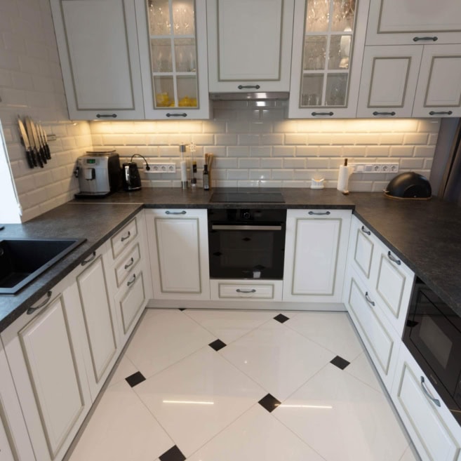 П-образная кухня МДФ патина