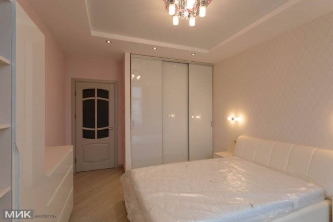 Мебель-встроеный шкаф купе в спальне Мебель-встроеный шкаф купе в спальне