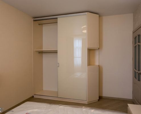 шкаф в Спальне-в-бежевых-тонах-1009 шкаф в Спальне-в-бежевых-тонах-1009