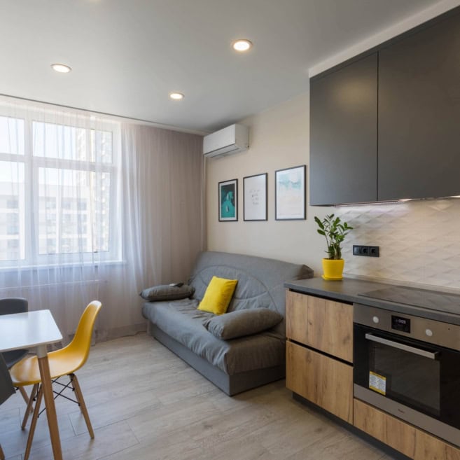 Кухня-студия-в-маленькой квартире