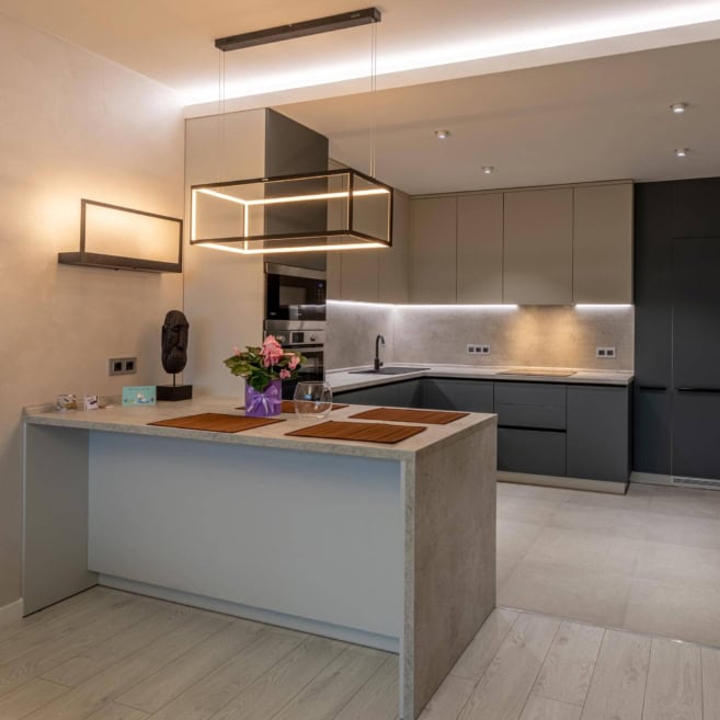 7-Кухня с фасадами Fenix в Киеве 7-Кухня с фасадами Fenix в Киеве