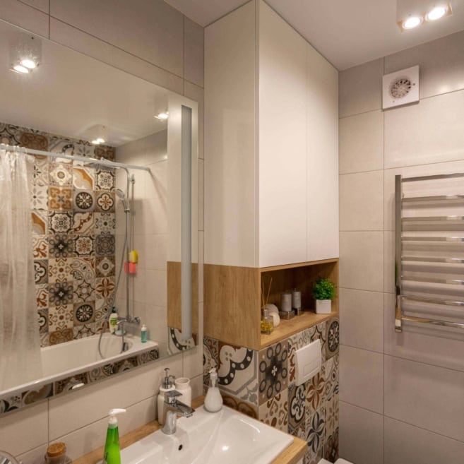 2-шкаф в ванной комнате из белого МДФ