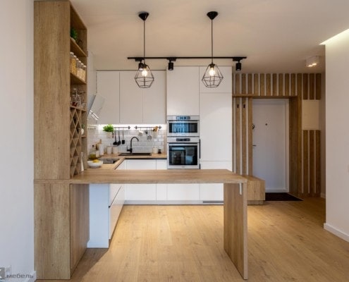 6-Белая кухня без ручек со столом