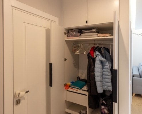 7-Встроенный распашной шкаф на заказ 7-Встроенный распашной шкаф на заказ