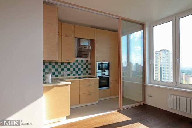 Світла кухня 'Сонячний Бриз' від 'Мік Меблі' у квартирі клієнта