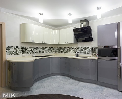 Радіусна сталева кухня