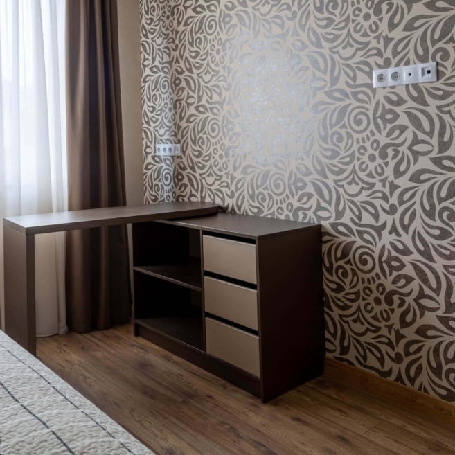 Стол трансформер в спальню