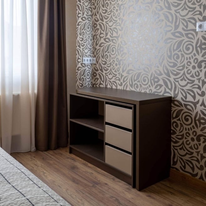 Стол трансформер в спальню