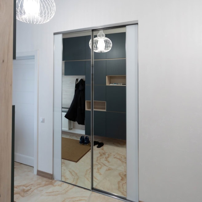 раздвижная система в коридоре