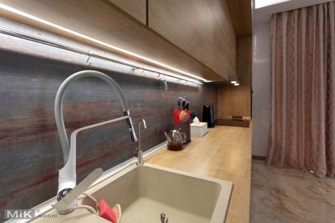 Підсвічування мийки сучасної кухні