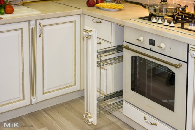 Карго в классической кухне Карго в классической кухне