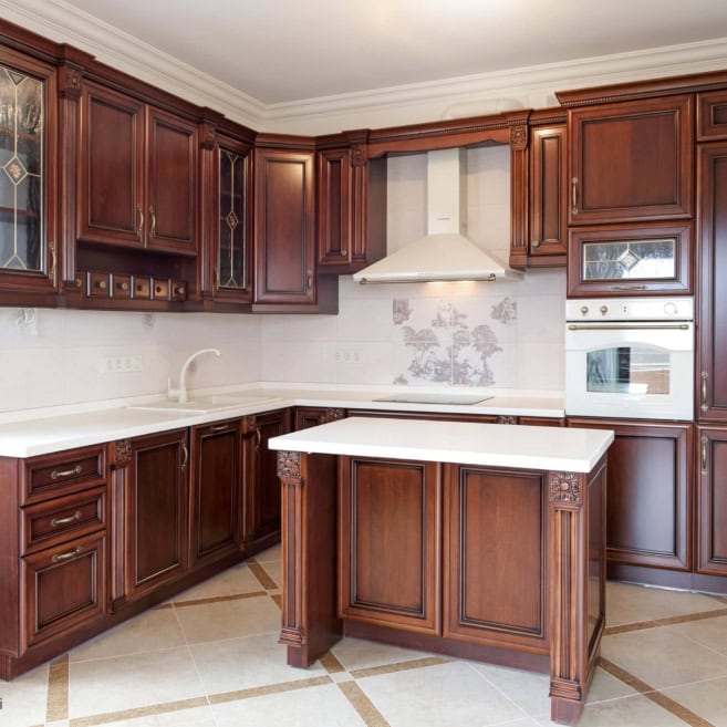 Кухня классика с островом Кухня классика с островом