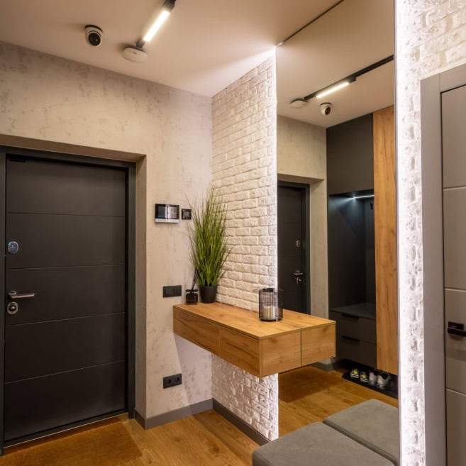 Подвесная консоль и зеркалом в прихожую Подвесная консоль и зеркалом и подсветкой в прихожую загородного дома