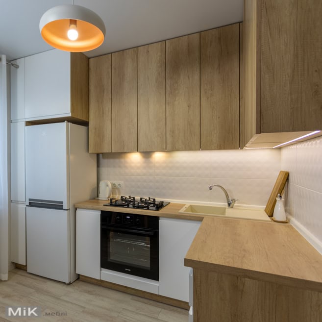 Кутова кухня дизайн 8кв. м.