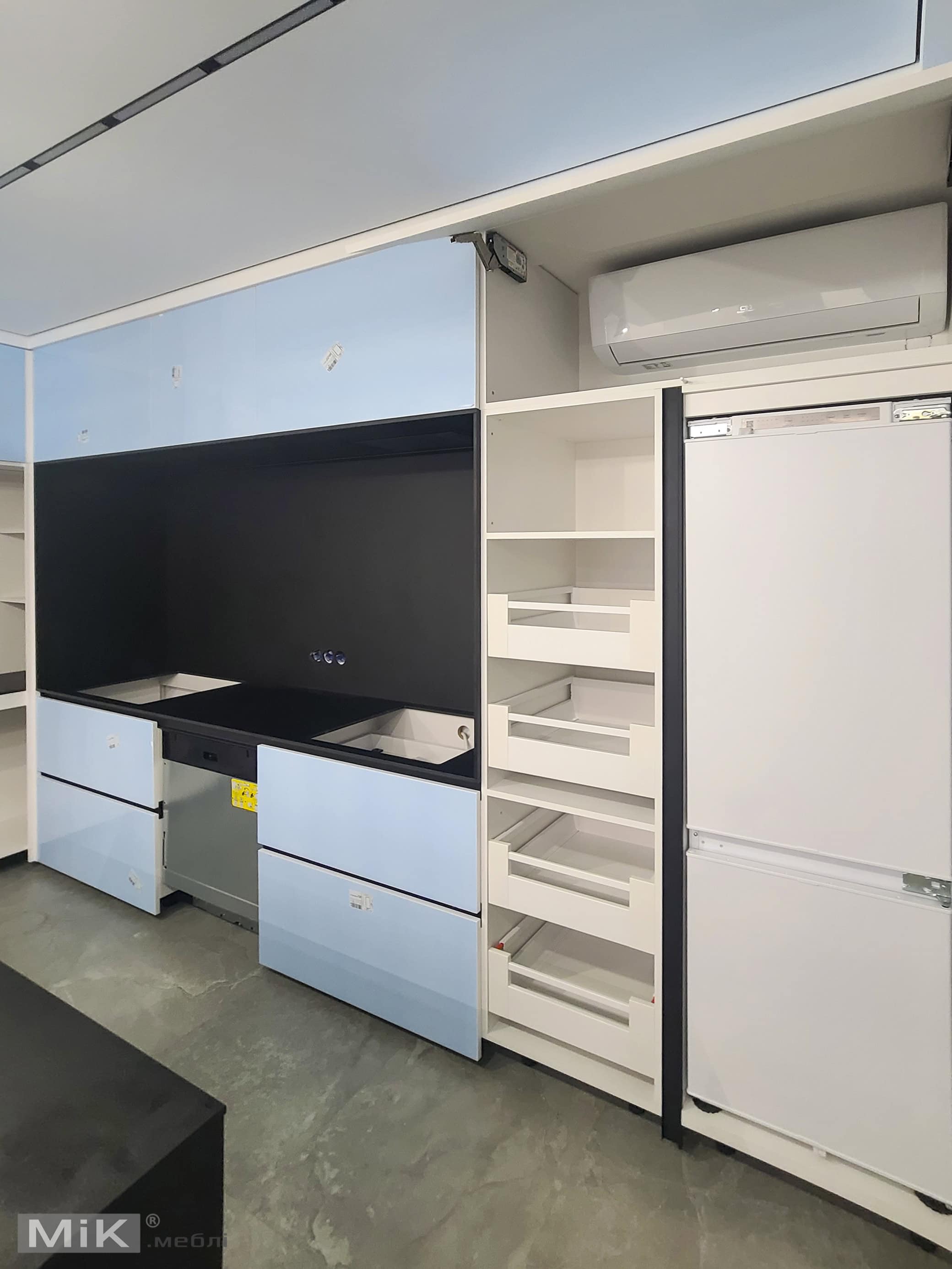 15_Кондиціонер, вбудований у кухонну шафу Кондиціонер, вбудований у кухонну шафу