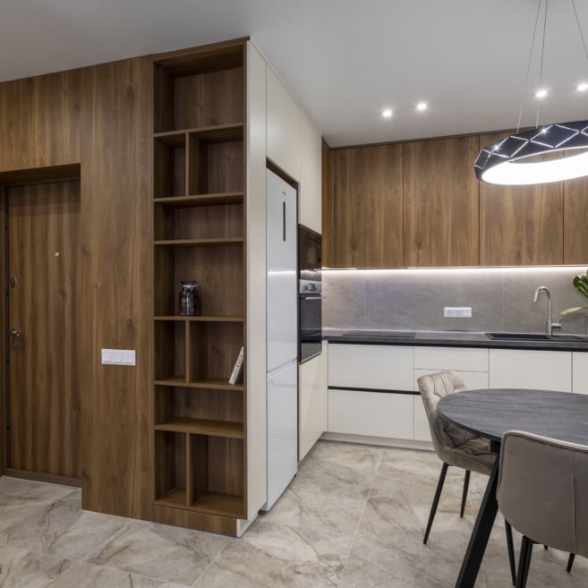 Кухня-студия, объединенная с гостиной и прихожей Кухня-студия, объединенная с гостиной и прихожей