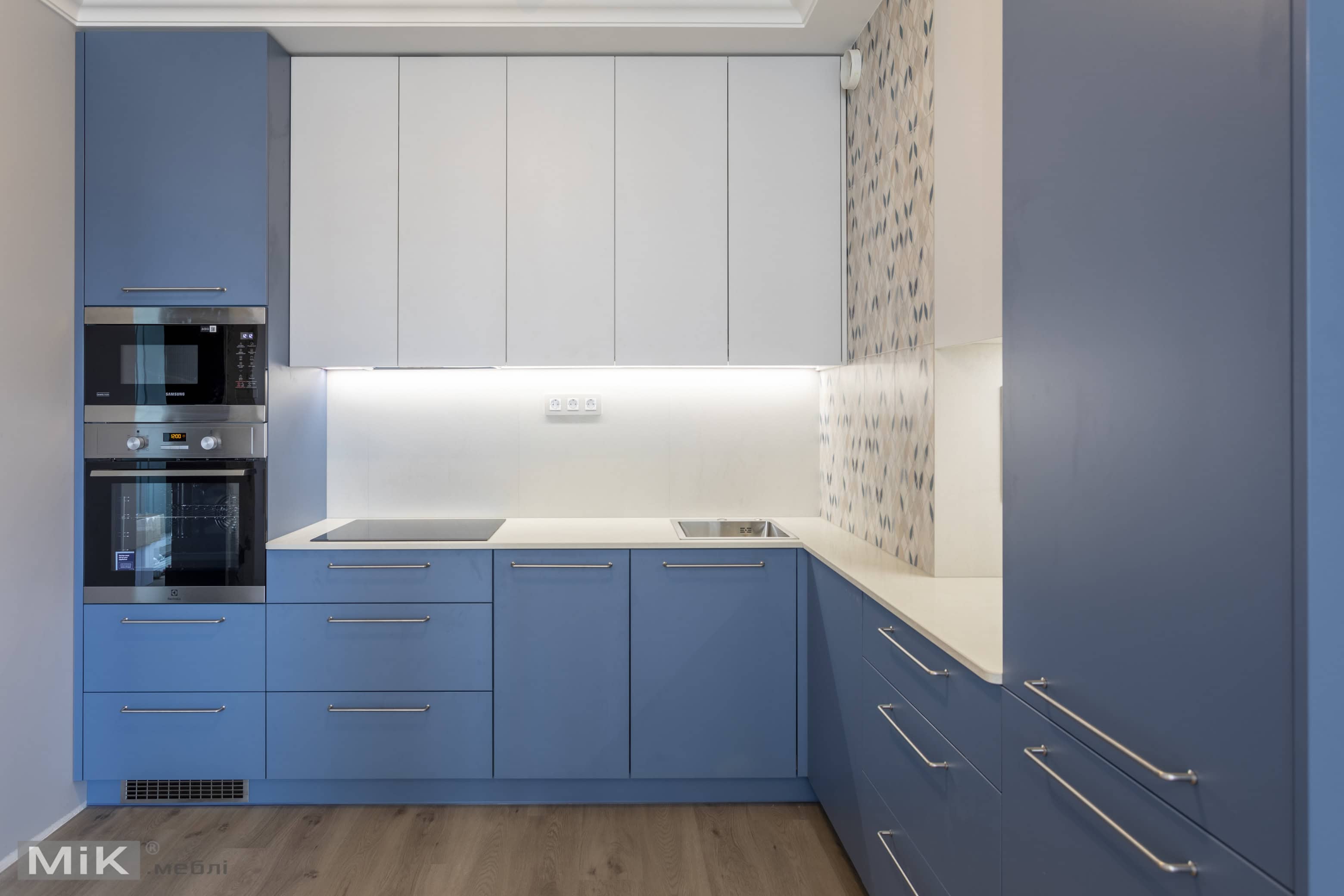 Угловая кухня с вентиляционным каналом Угловая кухня с вентиляционным каналом