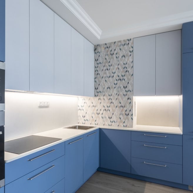 Кухня со столешницей из кварца 20 мм Кухня со столешницей из кварца 20 мм