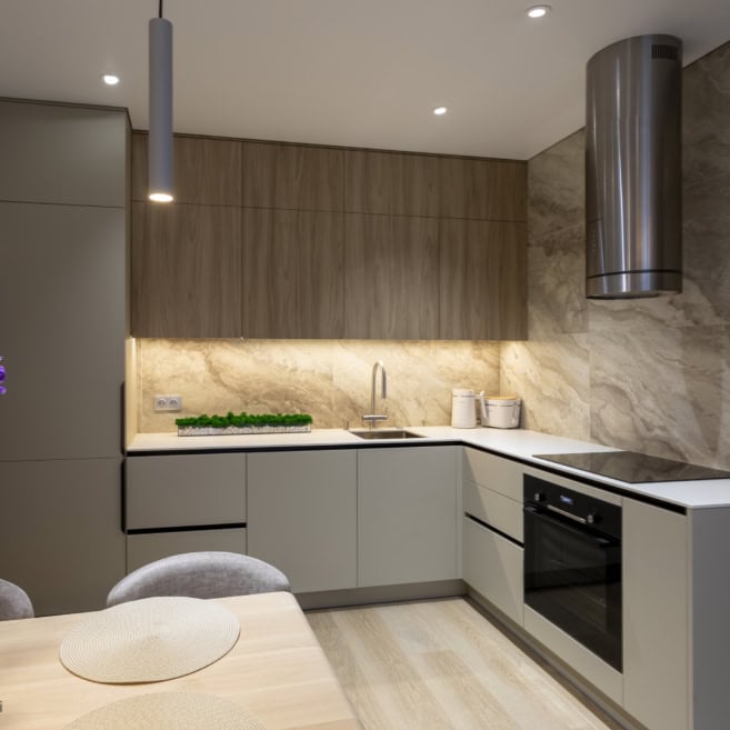 Кутова кухня модерн з шафами під стелю