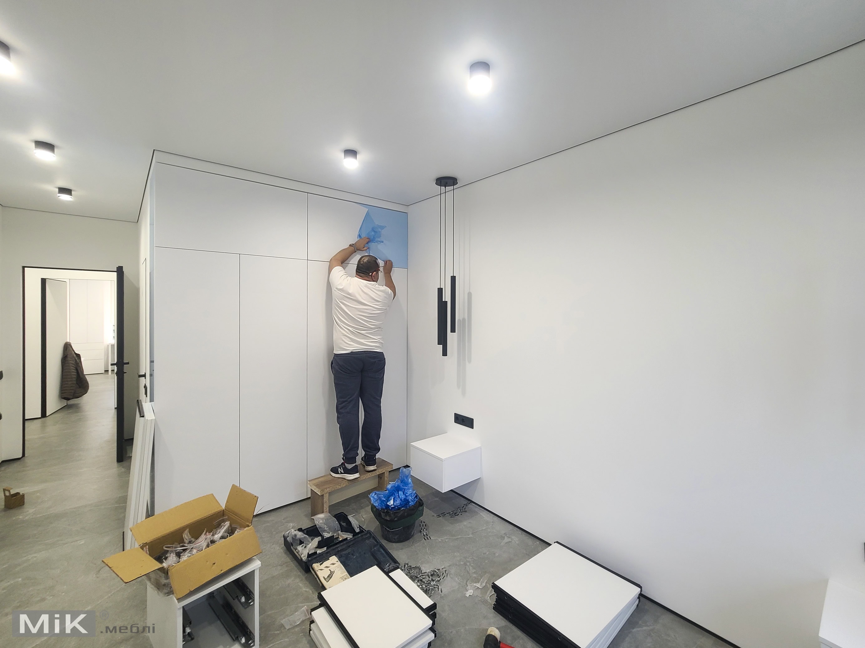 5_Монтаж корпусних меблів для спальні Монтаж корпусних меблів для спальні